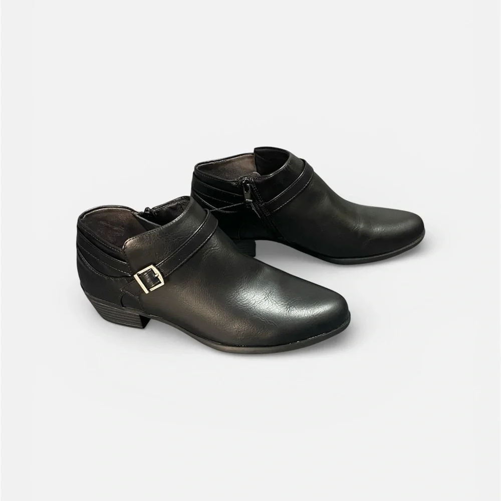 NWT LIFE STRIDE ALEXANDER ANKLE BOOTIE - Picture 1 of 3